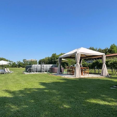 B&B Da Leone Palazzolo dello Stella Bagian luar foto